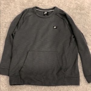 Nike pocket sweatshirt